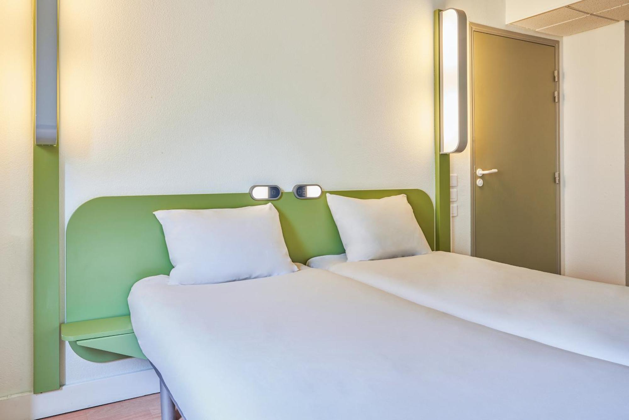 Ibis Budget Issy Les Moulineaux Paris Ouest Екстериор снимка