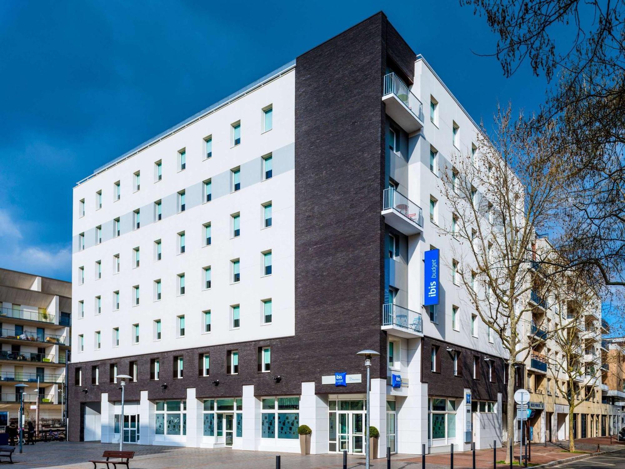 Ibis Budget Issy Les Moulineaux Paris Ouest Екстериор снимка
