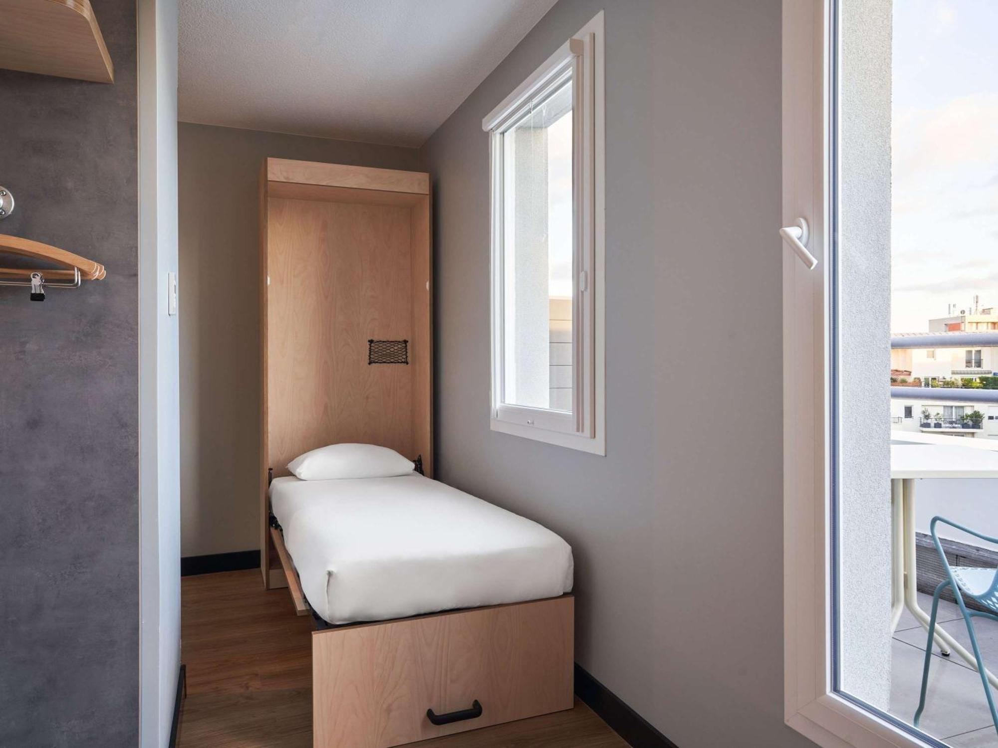 Ibis Budget Issy Les Moulineaux Paris Ouest Екстериор снимка