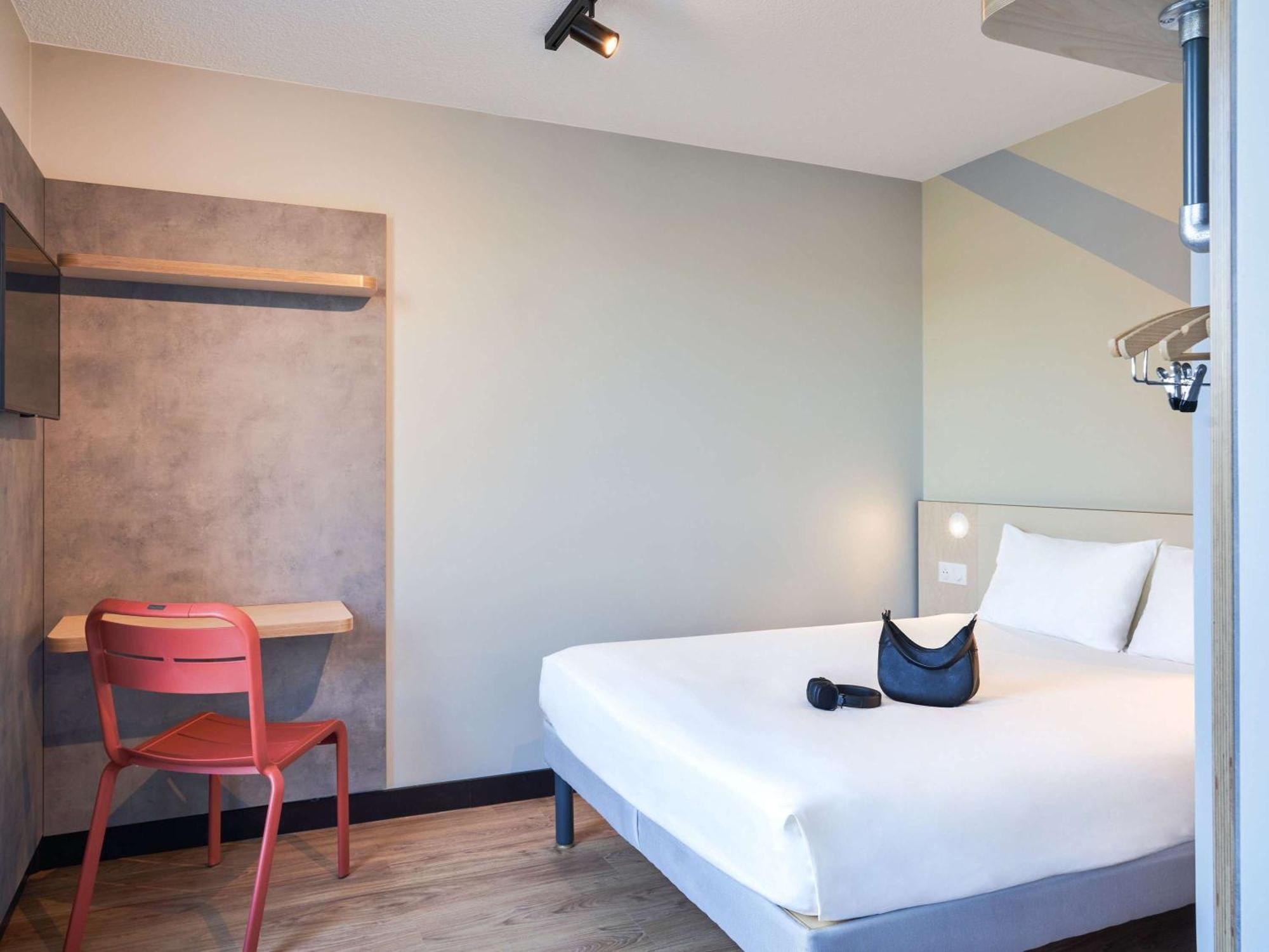 Ibis Budget Issy Les Moulineaux Paris Ouest Екстериор снимка