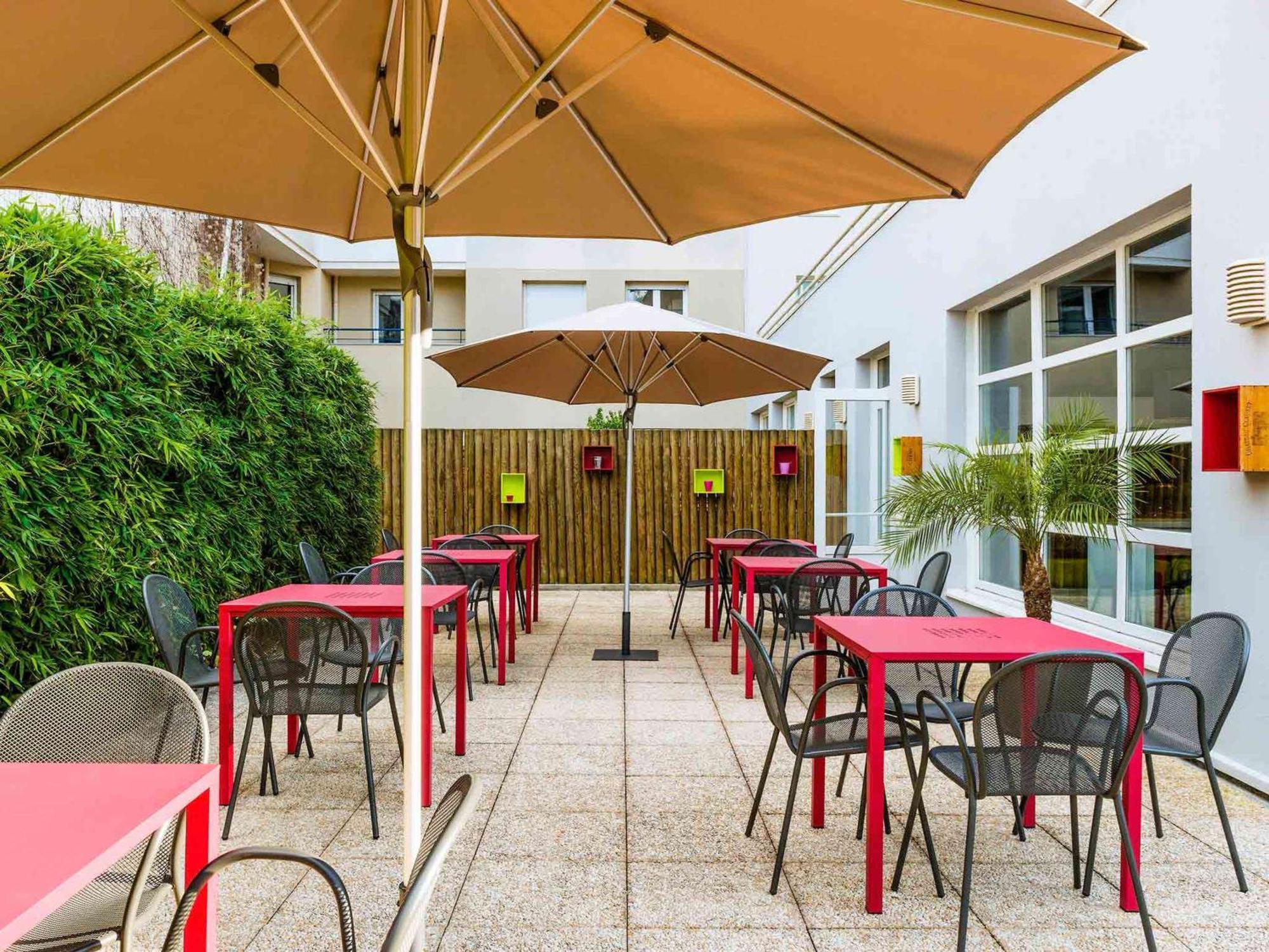 Ibis Budget Issy Les Moulineaux Paris Ouest Екстериор снимка